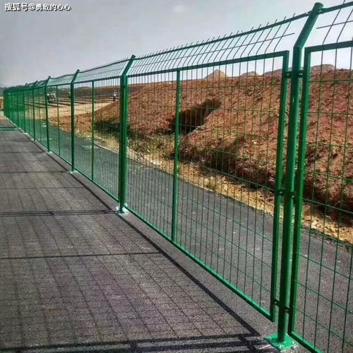 河南景區(qū)護欄網(wǎng)現(xiàn)貨廠家 安全防護與景觀協(xié)調的關鍵